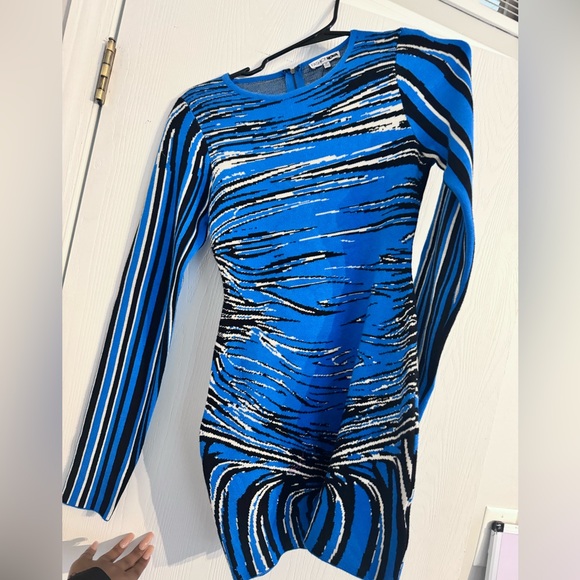 Fashion nova blue and black romper - Picture 1 of 1